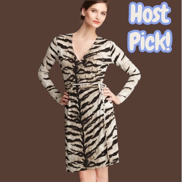 Michael Kors Dresses & Skirts - Michael Kors Samburu Tiger Print Wrap Dress - Size M